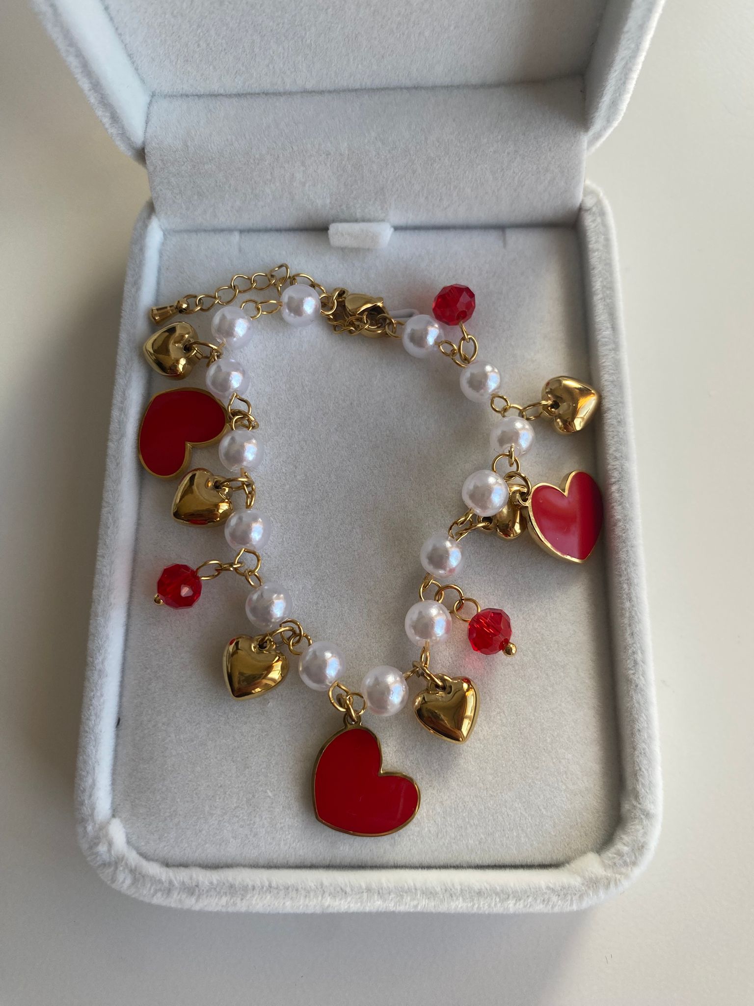 Pulseira Corações e Pérolas