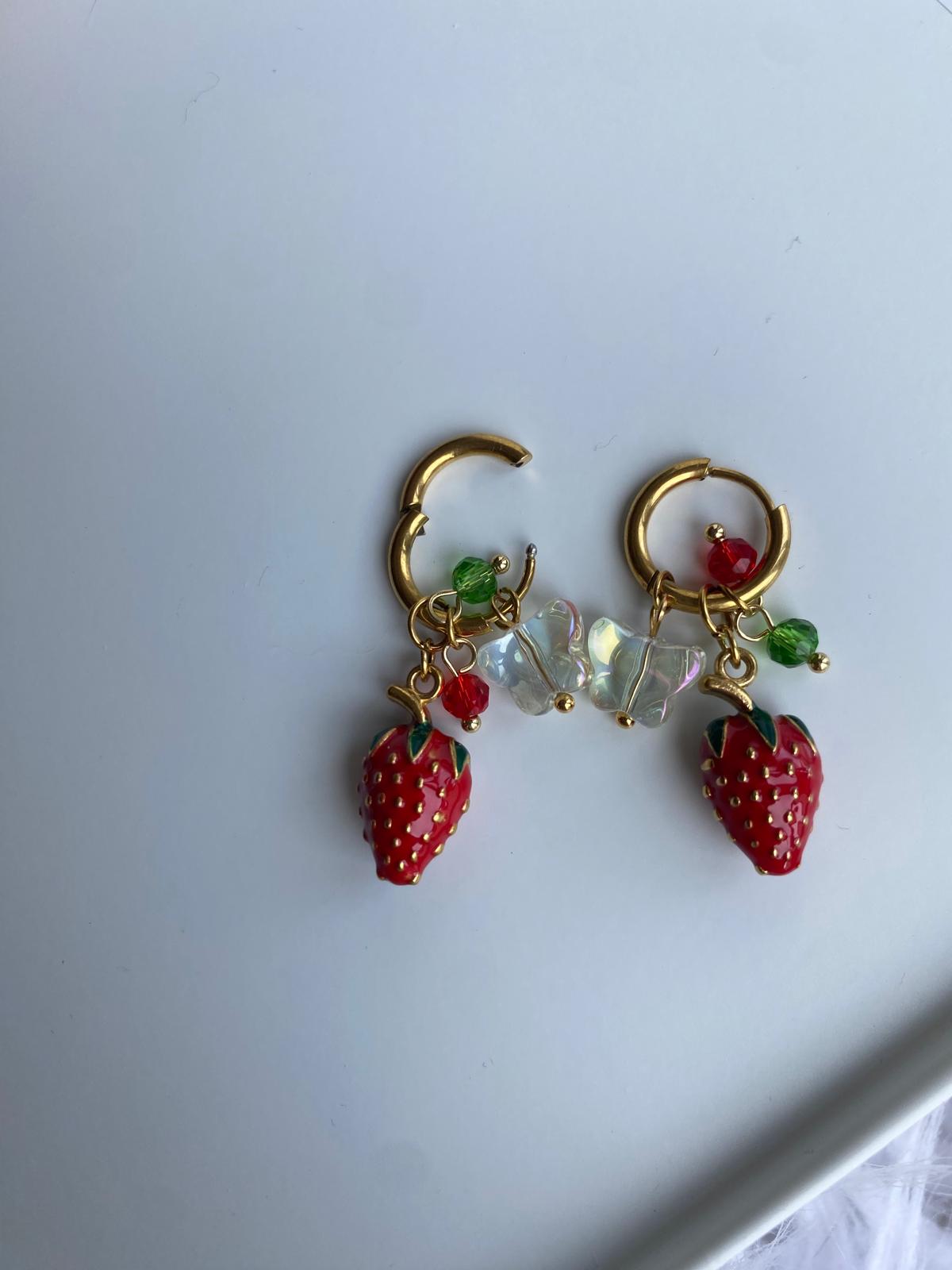 Brincos Strawberries