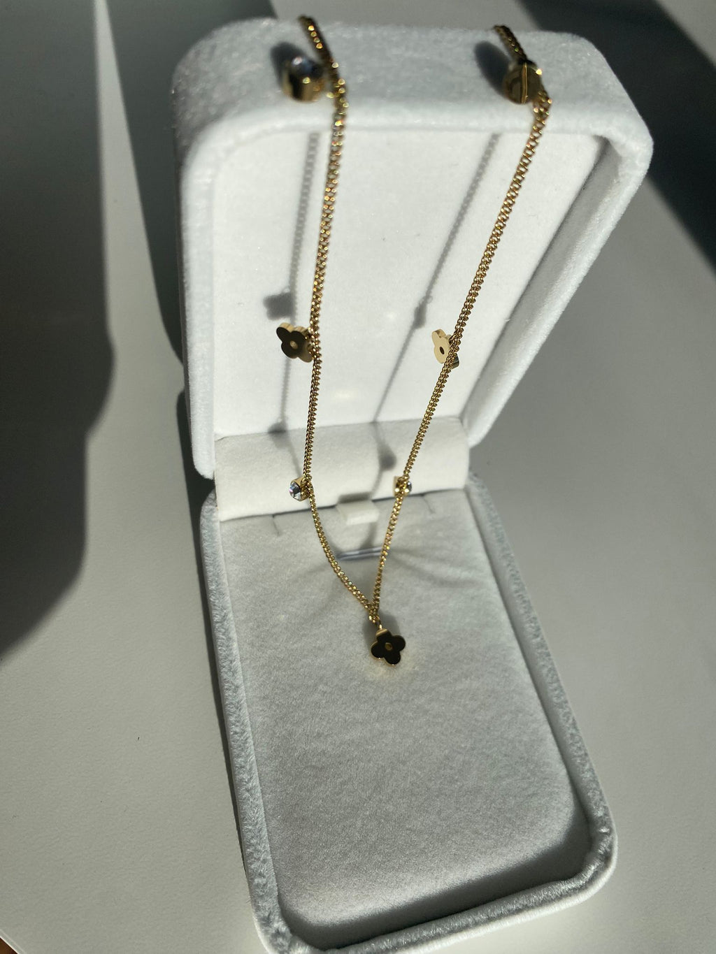Colar Flor de Diamante